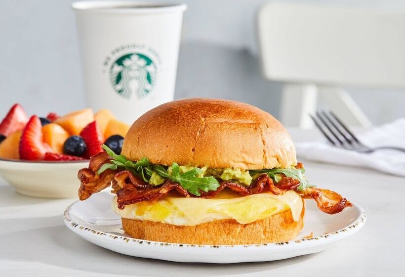 فندق Courtyard By Marriott West Springfield