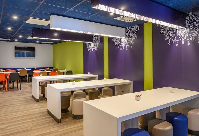 ホテル Ibis Budget Saintetienne Centre Gare Chateaucreux