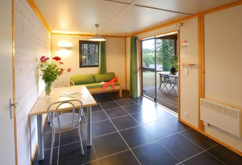 ホテル Ulvf Le Domaine De Pelvezy