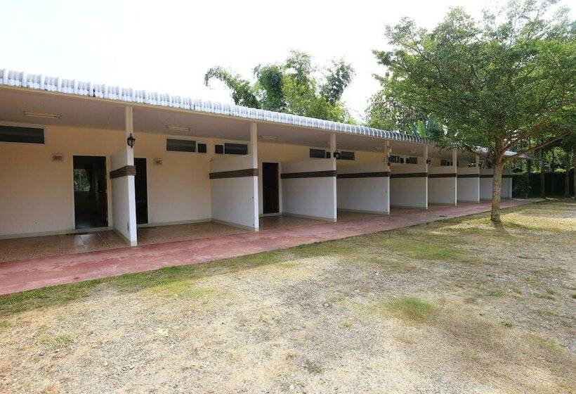 ホテル Leelawadee