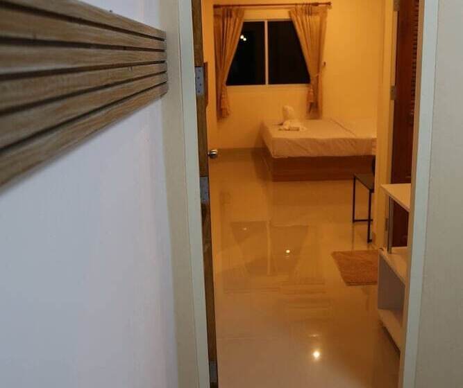 ホテル Leelawadee