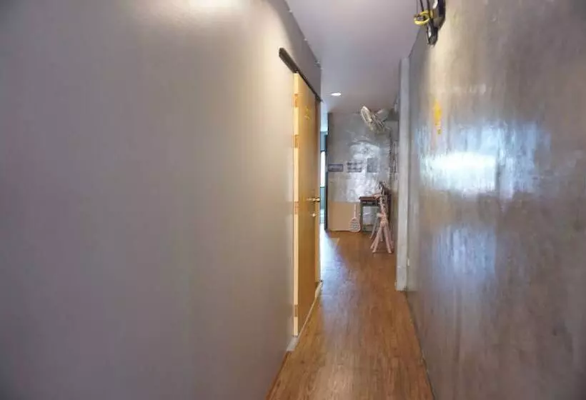 Ok Chic Phuket Hostel