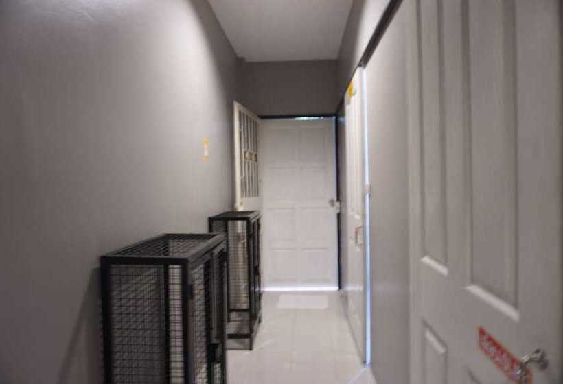 Ok Chic Phuket Hostel