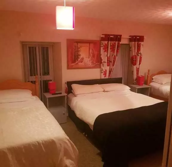 ペンション Castle Inn