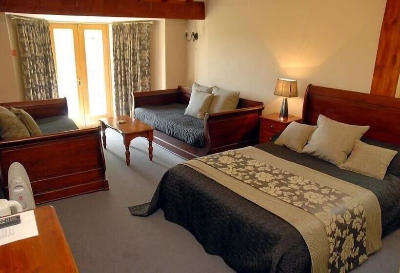 ペンション Hopbine House