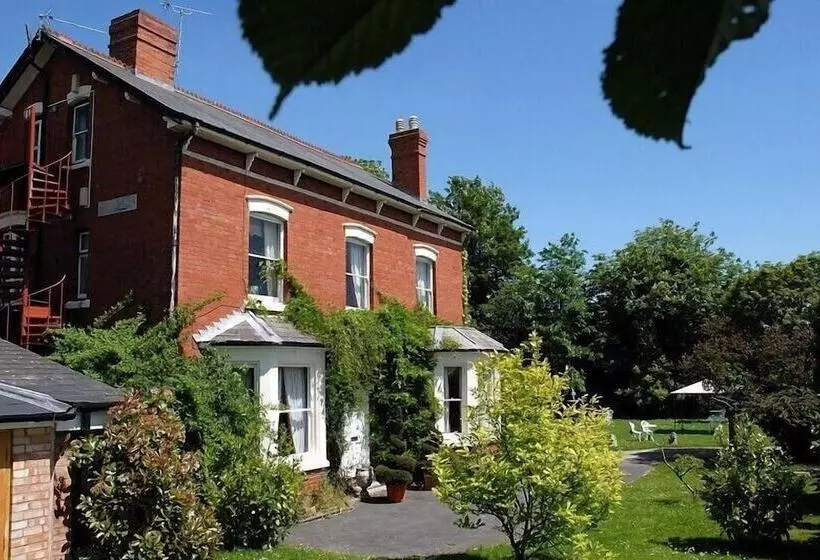 ペンション Hopbine House