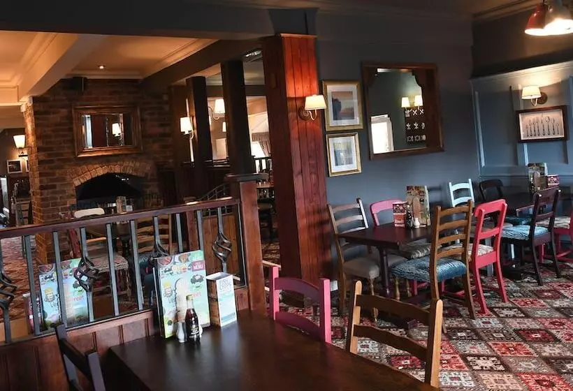 Spread Eagle, Gailey By Marston's Inns