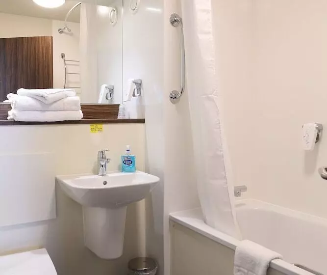 Spread Eagle, Gailey By Marston's Inns