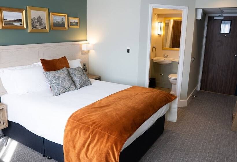 Spread Eagle, Gailey By Marston's Inns