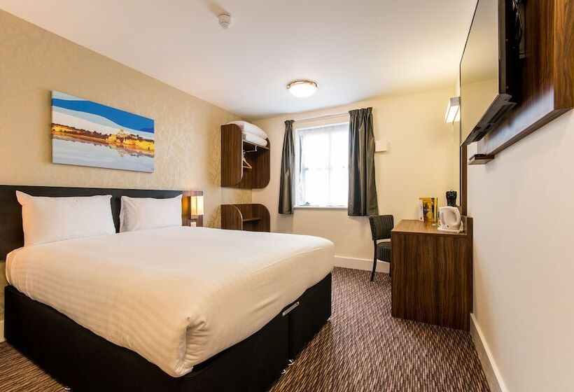 Spread Eagle, Gailey By Marston's Inns