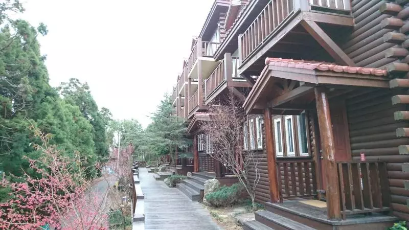 تختخواب و صبحانه Ailiga Travel Villa
