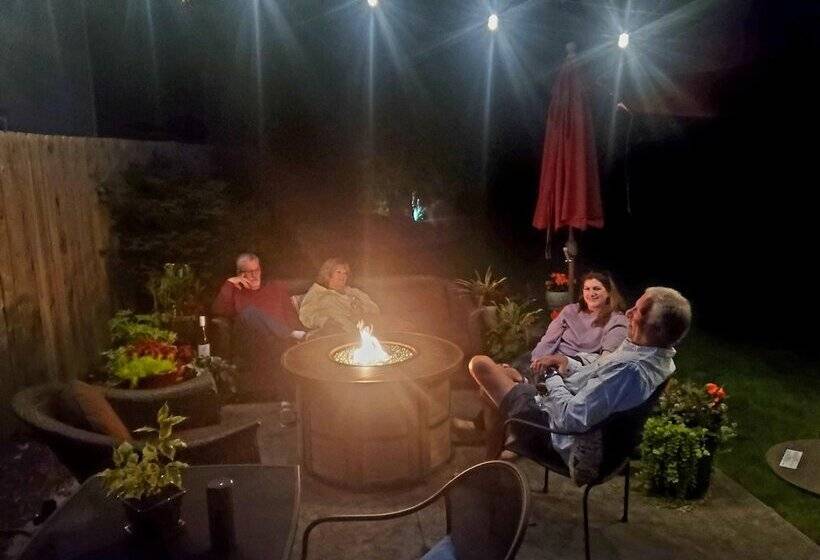 مبيت وإفطار Twin Oaks Inn