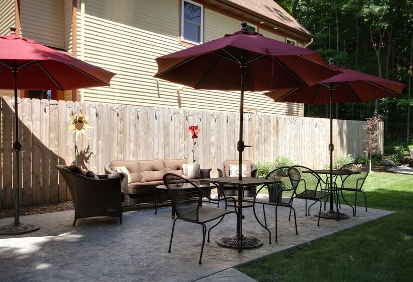 مبيت وإفطار Twin Oaks Inn