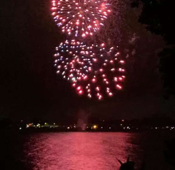 Hilo Bay Oceanfront Bed And Breakfast