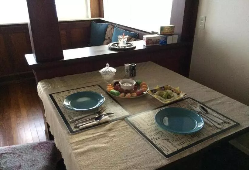 Hilo Bay Oceanfront Bed And Breakfast