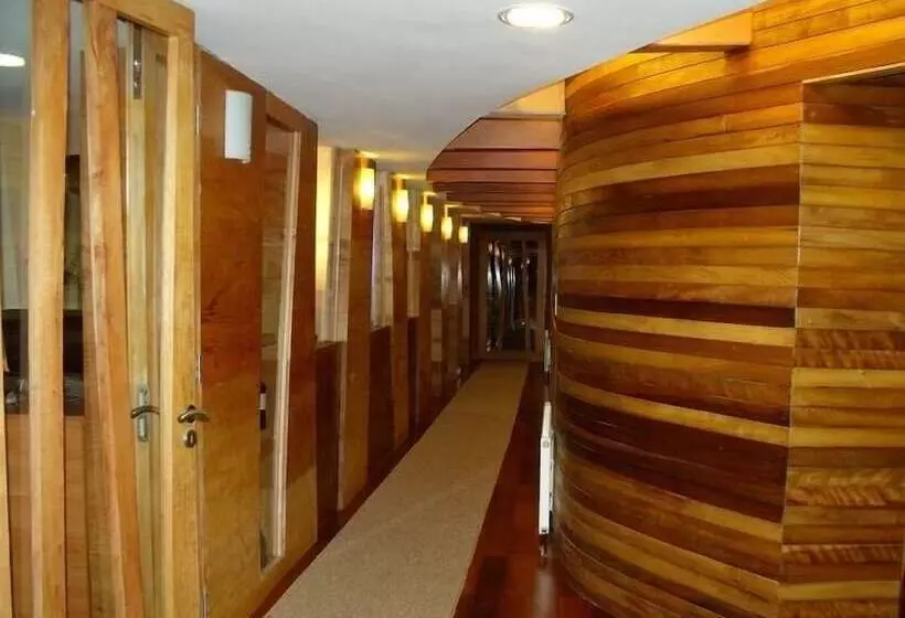 Hotelli Hosteria Entre Lagos