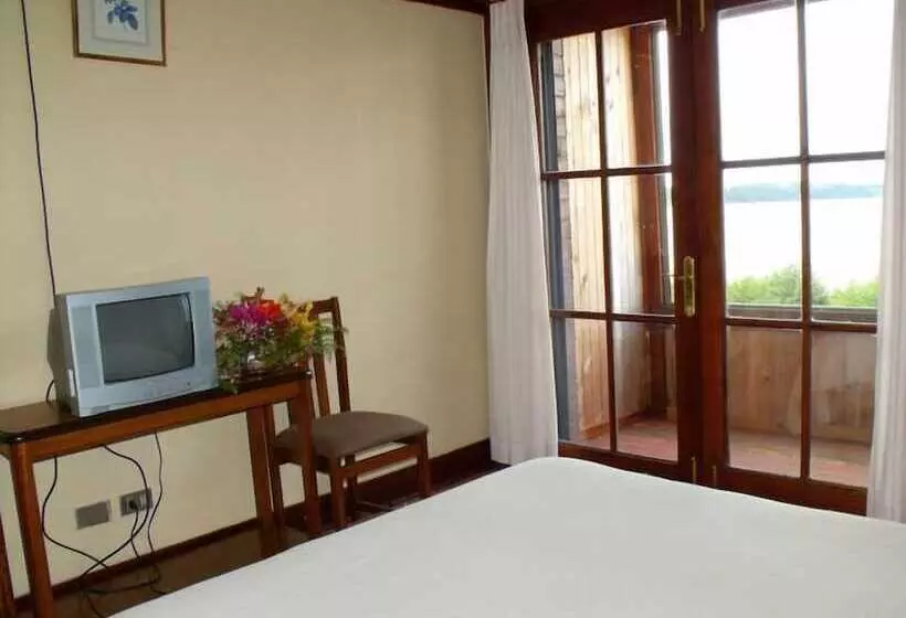 Hotelli Hosteria Entre Lagos