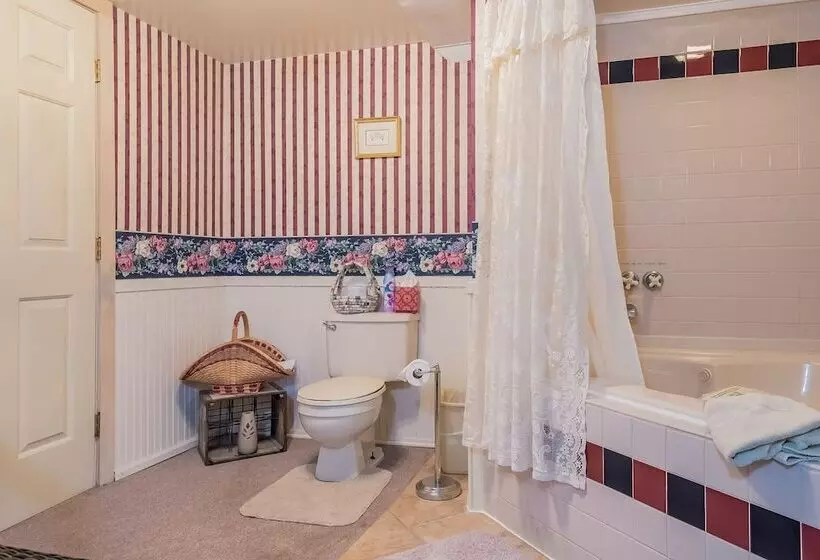 Kingsley House Bed & Breakfast