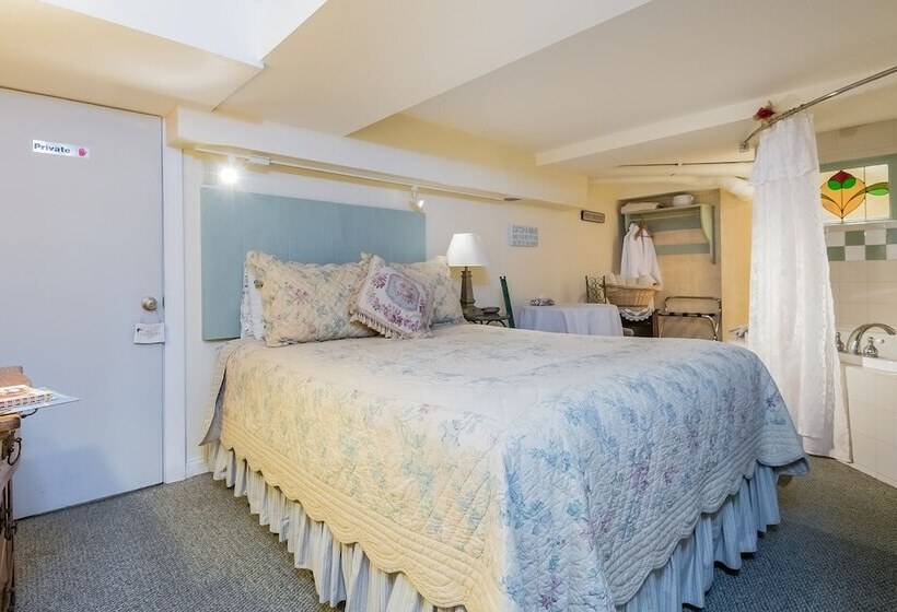 Kingsley House Bed & Breakfast