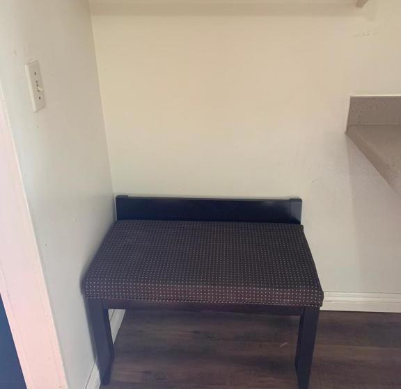 モーテル Lancaster Inn