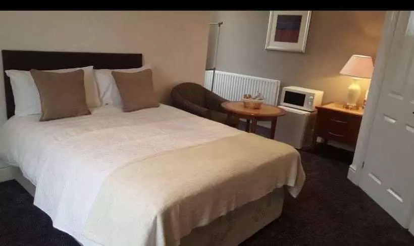 پانسیون Haya Guest House