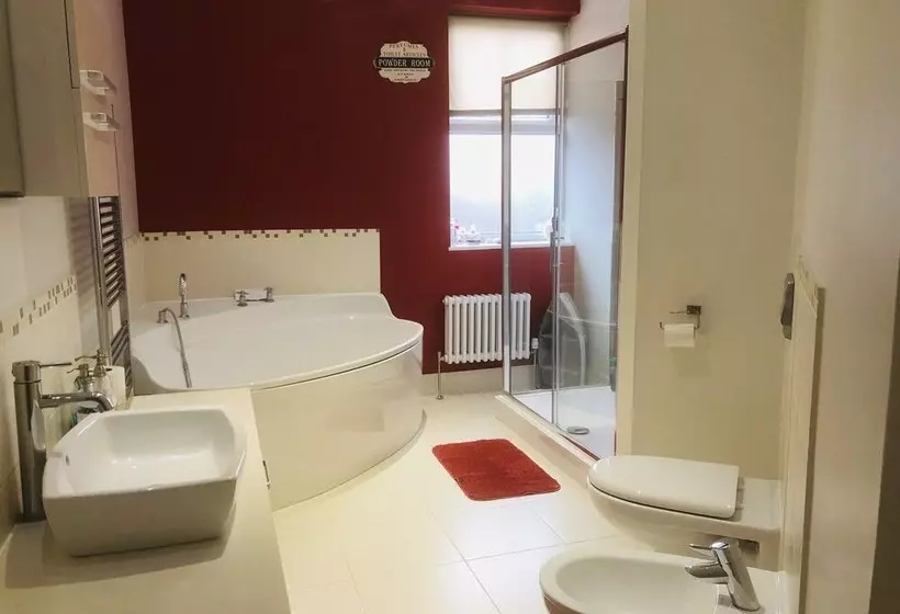 پانسیون Haya Guest House