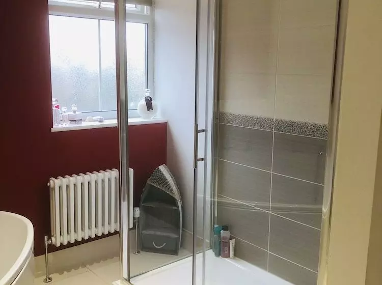 پانسیون Haya Guest House