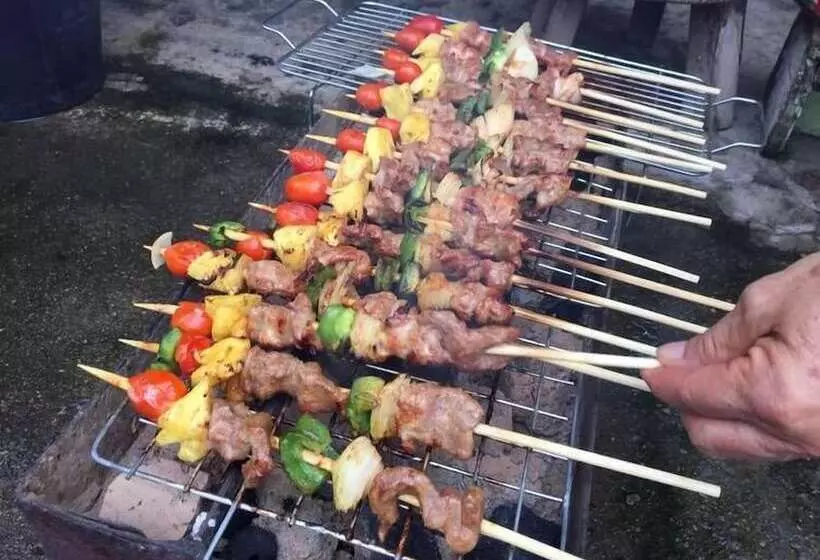 Arunrat Guesthouse   Hostel