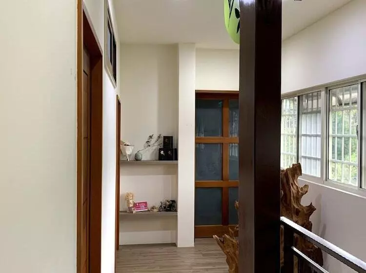 تختخواب و صبحانه Jia's Homestay