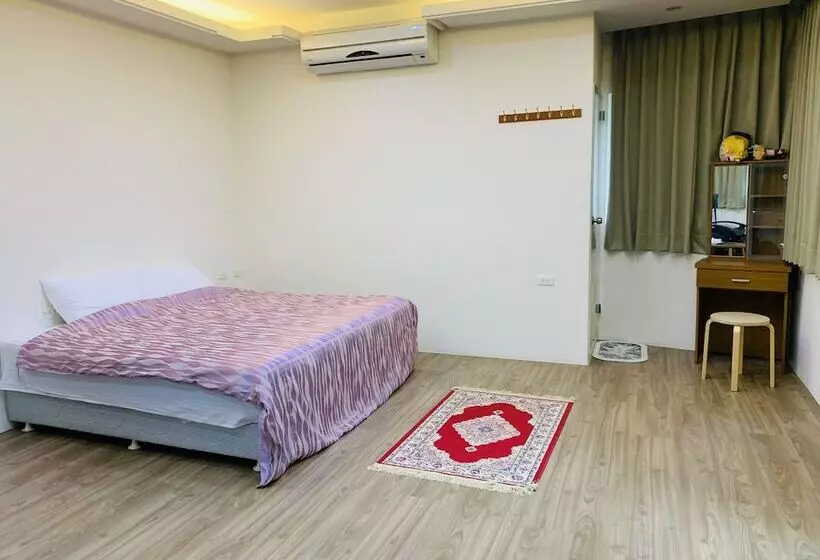 تختخواب و صبحانه Jia's Homestay