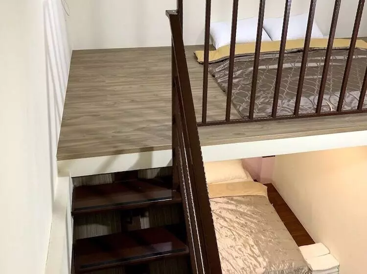 تختخواب و صبحانه Jia's Homestay