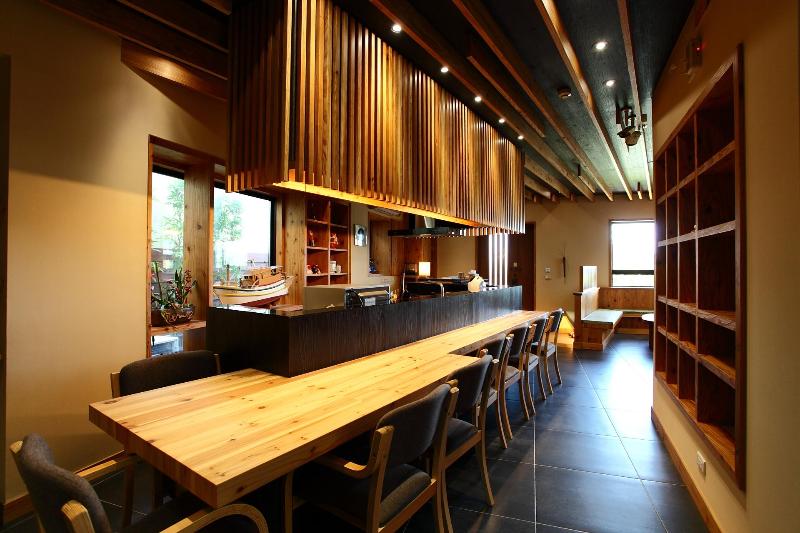 تختخواب و صبحانه Toutsugyoen