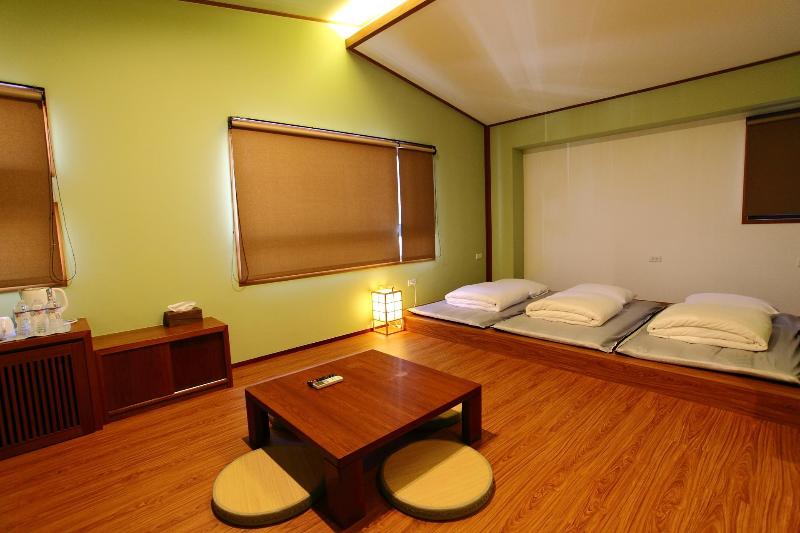 تختخواب و صبحانه Toutsugyoen