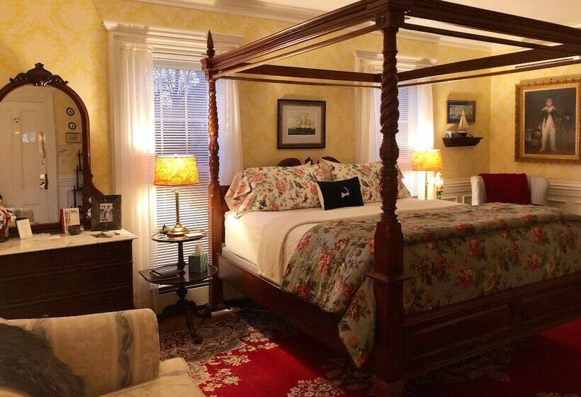 Captain David Kelley House Bed & Breakfast