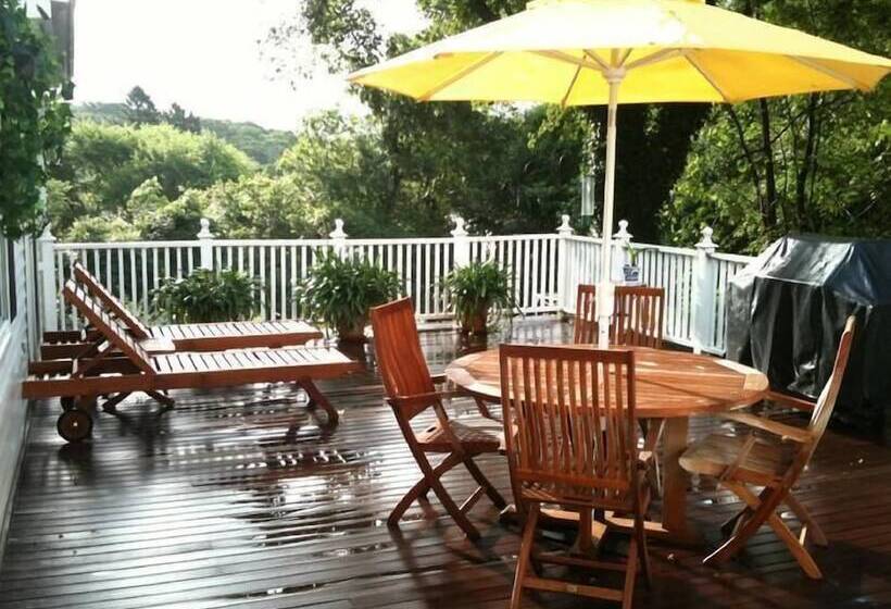 Captain David Kelley House Bed & Breakfast