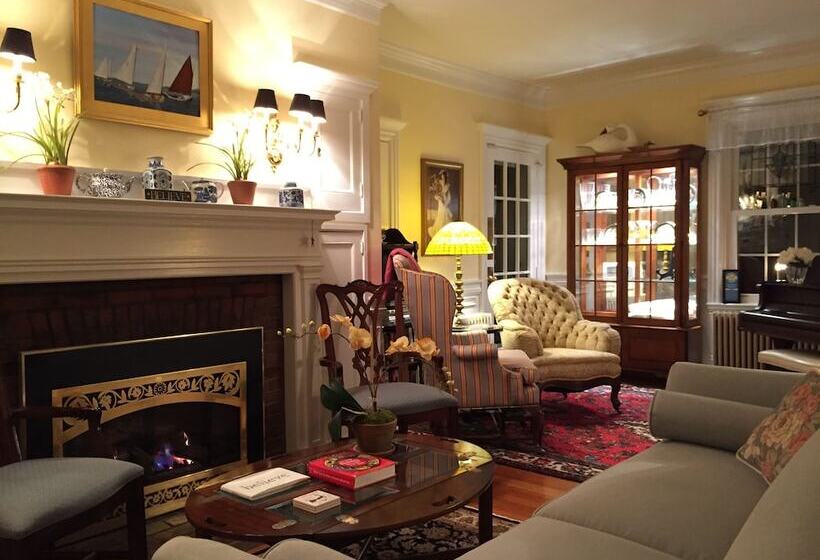 Captain David Kelley House Bed & Breakfast