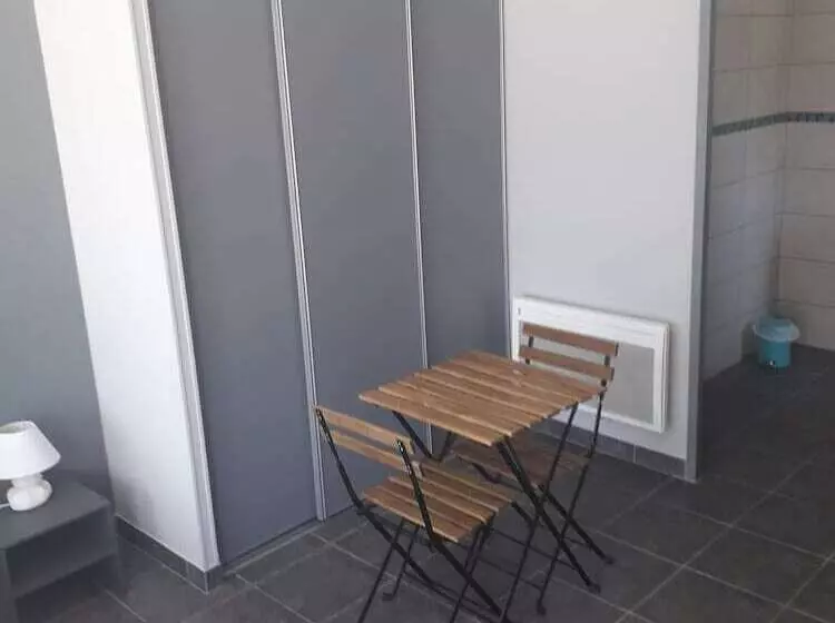 Chambres D Hotes, B&b Climatisees La Borrellienne