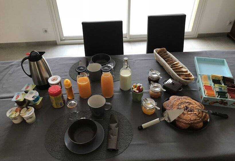 Chambres D Hotes, B&b Climatisees La Borrellienne