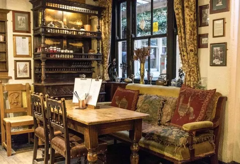 Hostelli Golden Fleece York