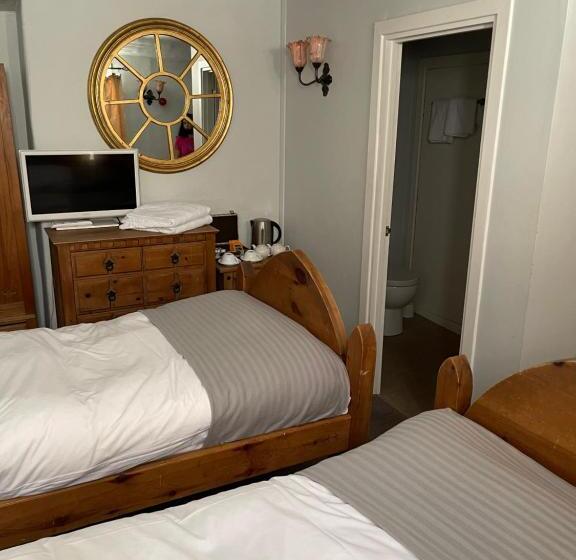 簡易ホテル Golden Fleece York