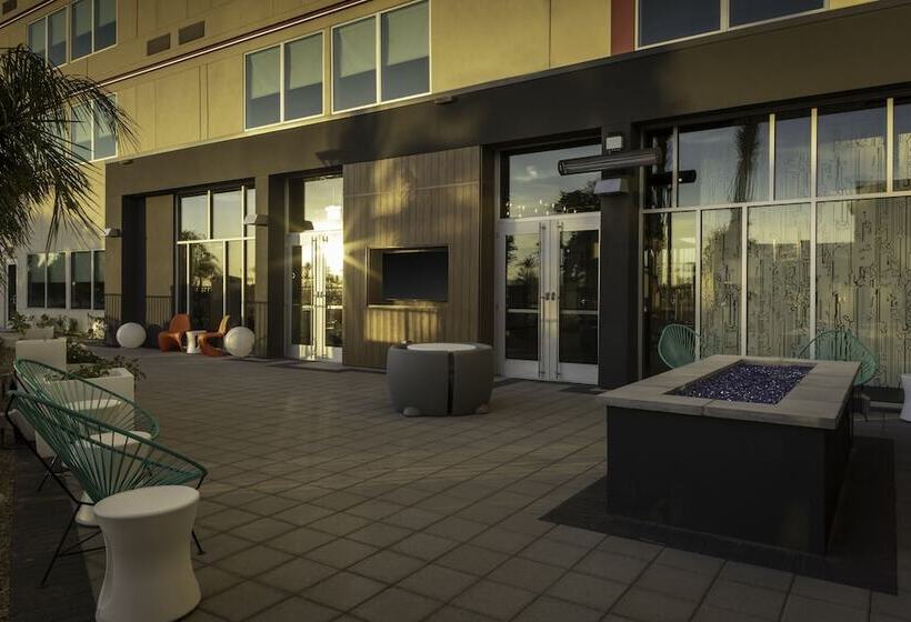 Szálloda Aloft Glendale At Westgate