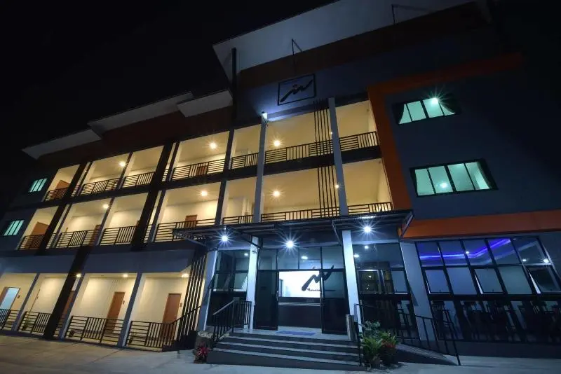 هتل Maneetham Residence