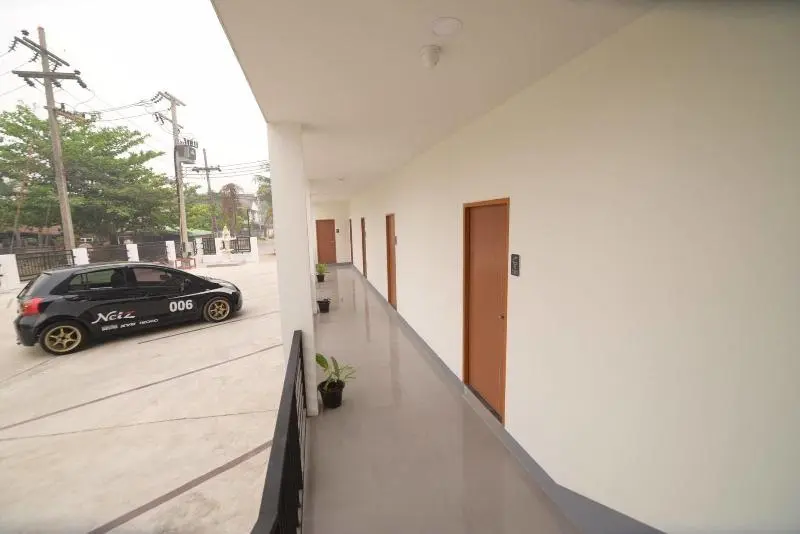 هتل Maneetham Residence