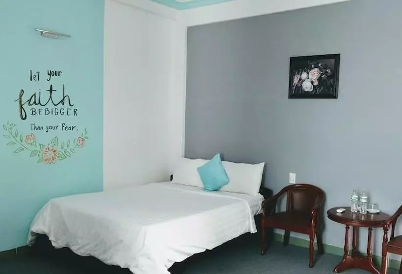 هتل Sinai House