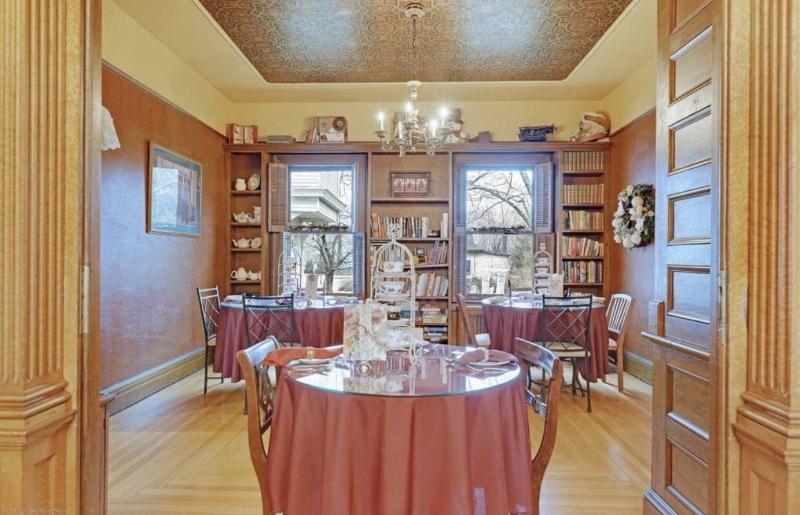 Mathis House, A Victorian Bed & Breakfast And Tea Room At 600 Main