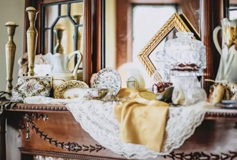 Mathis House, A Victorian Bed & Breakfast And Tea Room At 600 Main