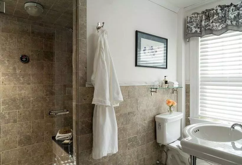 ベッドアンドブレックファースト Atlantean Cottage