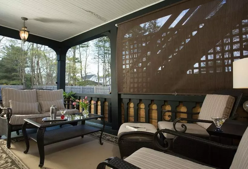 ベッドアンドブレックファースト Atlantean Cottage