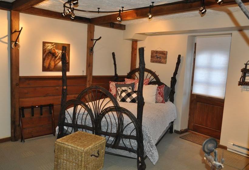 Bed and Breakfast James Mulvey Carriage House Inn