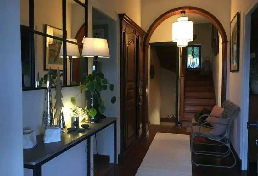 ベッドアンドブレックファースト La Chambre De Madel